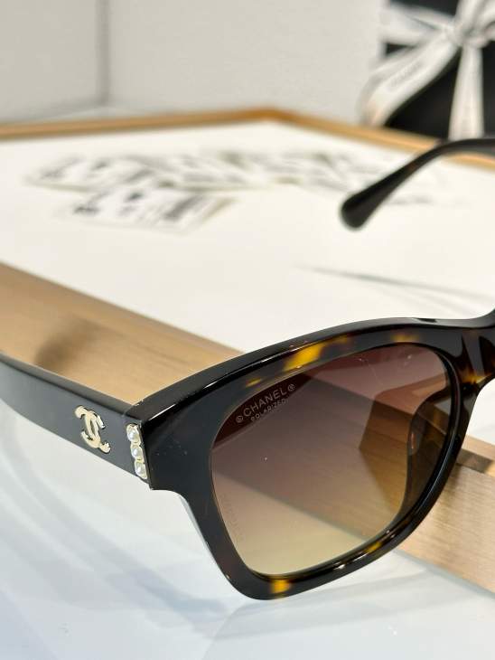 Picture of Chanel Sunglasses _SKUfw77669330fw